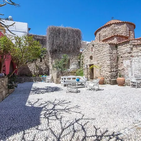 Saint Artemios Boutique Отель 4*