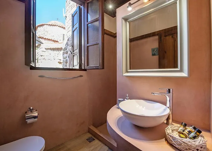Saint Artemios Boutique Hotel 4*