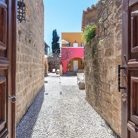 Hotell Saint Artemios Boutique